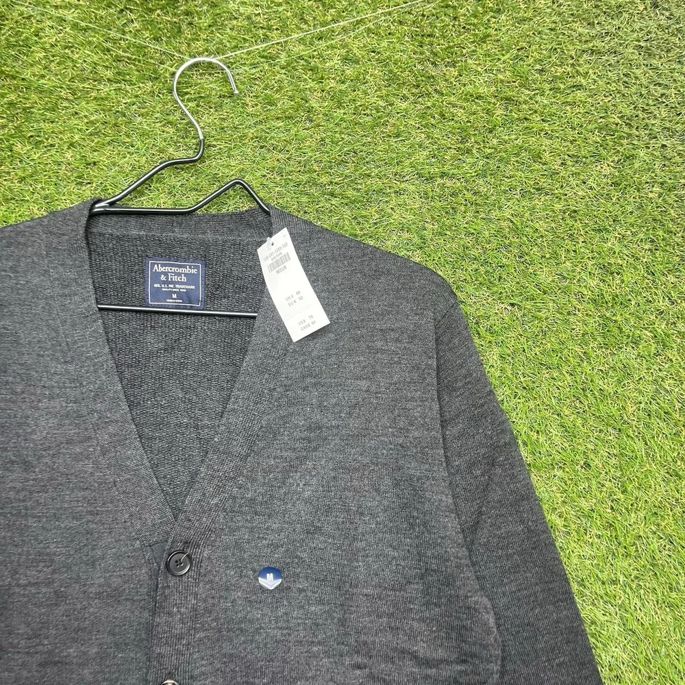 Abercrombie & Fitch Sweater Mens Medium Gray Merino Wool Cardigan Pockets NWT